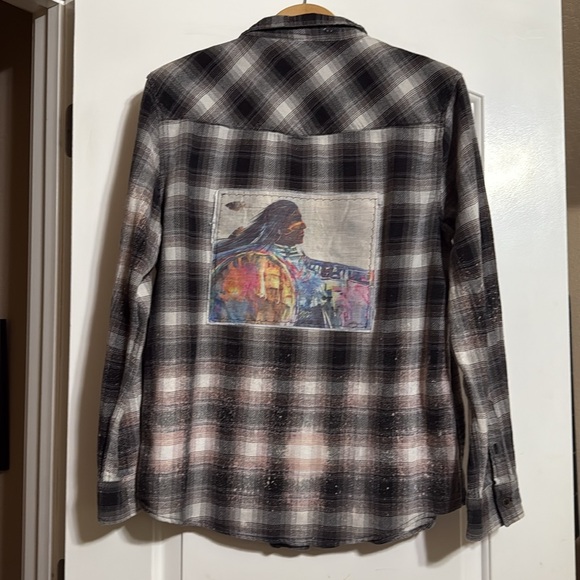 Upcycled flannel - Picture 1 of 4